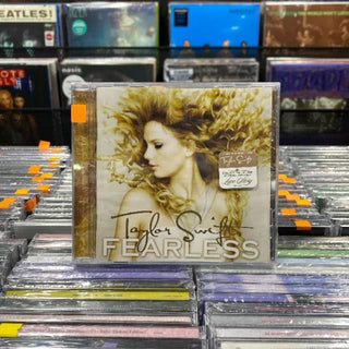 TAYLOR SWIFT Fearless CD, Case Dent (Jewel Case)